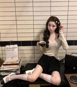 ชุดเต้นบัลเลต์น้ำหนักเบาพร้อมโซ่ไข่มุกแบบไม่สมมาตร ชุดกระโปรงยาวยางยืด แขนยาว ทรงเข้ารูป ผ้าผสมโพลีเอสเตอร์และ Viscose