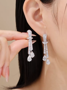 Queensun 18k White Gold Lab Diamond Teardrop Drop Earrings Linear Dangle Earrings Pavé Diamond Earrings Bridal Earrings Wedding Jewelry Elegant Statement Earrings Formal Occasion Earrings Luxury Sparkling Earrings