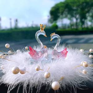 New Fashionable Transparent Swan Perfume Holder: A Stylish Car Interior Decoration & Valentine's Day Gift Idea