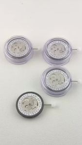 China NH35 Movement Watch Replacement High Accuracy 24 Jewels Black/White 3 Oclock Calendar Display Japan NH35 Movement