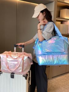 กระเป๋าเดินทางสั้นของผู้หญิงที่มีความจุขนาดใหญ่น้ําหนักเบายิมฟิตเนสกระเป๋าที่สมบูรณ์แบบสําหรับการเดินทางการตั้งครรภ์การจัดเก็บ