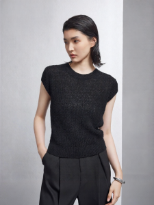 Round Neck Short Sleeve Simple Commuter Black Blouse