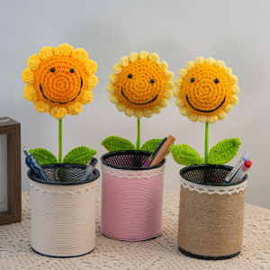Handmade Knitted Sunflower Pen Holder Desktop Decoration Office Workstation Ornament Practical Gift Finished Product Display