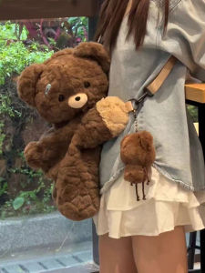 กระเป๋าเป้สะพายหลังผ้ากำมะหยี่ลายหมีน่ารักสำหรับผู้หญิง กระเป๋าถือแบบสะพายข้าง กระเป๋าสะพายไหล่แบบแบน กระเป๋าสต๊อกเกอร์ กระเป๋าแฟชั่น