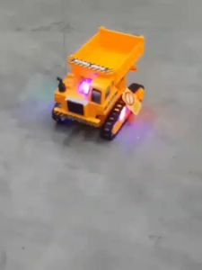 Mainan Dump Truck Constraction Mobilan Remote Control Acc Rambu Lalu Lintas KGP 7080 | Set Hadiah Anak Cowok Terbaru Dan Keren Bisa Bermain Di Luar Ruangan Ataupun Di Dalam Ruangan | Mainan RC Varian Dump Truck Bisa Jungkit Ada Lampu Dan Music Yang Keren