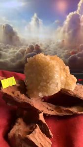 đá màu vàng Citrine hai mặt lắp lánh chiều tài lộc 211