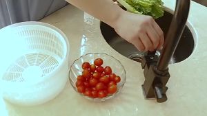 Capacity Salad Spinner Vegetable Fruit Dryer Drainer Colander Plastic Bowl Pemutar Salad Vegetable Dryer