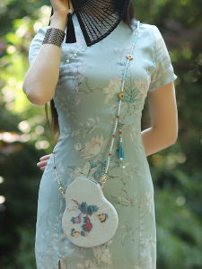 Chinese Style Gourd Bag Handmade Fabric DIY Material Bag Crossbody Bag Tassel Chain Cheongsam Retro Womens Bag 599#