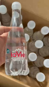 1 thùng (tương đương 20 chai) Nước khoáng thiên nhiên Lavie Premium 400ml