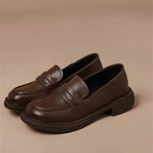 รองเท้าส้นแบนแบบสวมสบายสไตล์อังกฤษย้อนยุคสำหรับผู้หญิง ฤดูใบไม้ผลิและฤดูใบไม้ร่วง รองเท้าหนังส่วนบนพื้นนุ่ม รองเท้าลำลอง