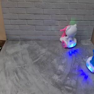 Mainan Anak Tricycle 3D Light Electric Sepeda Scooter Baterai Karakter Doraemon Hello Kitty