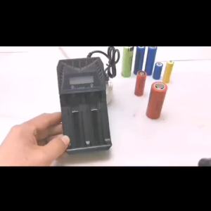 1/2/4 Slots Intelligent LCD Battery Charger for 18650 4.2V Rechargeable Lithium Battery 1.2V Rechargeable NI-MH AA/AAA Battery