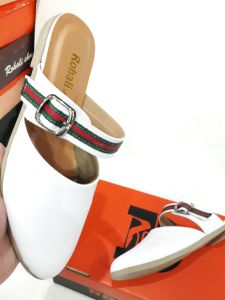 SANDAL FLAT BUSTONG MODEL TERBARU KEKINIAN BESTSELLER berbahan KULIT PREMIUM