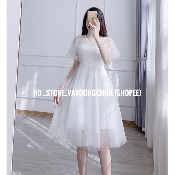 Cho thuê váy trắng xòe bẹt vai PARAMO – Hizu Dress Up