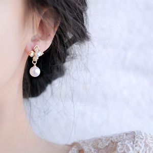Elegant Vintage Pearl Zircon Flower Ear Cuff Mosquito Coil Tray Ear Rings Fashionable Alloy Jewelry for Women Fresh out