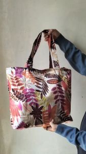 Tas Belanja Lipat Ke Pasar Jumbo Shopping Bag Cewek Tas Souvenir Besar Waterprof Motif Laundry Bag