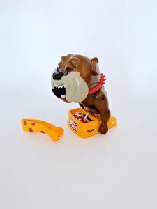 Beware of the Dog Game Bone Snatching Game Electric Barking Bulldog Toy Family Outdoor Party Interactive Prank Toy Birthday Gift
