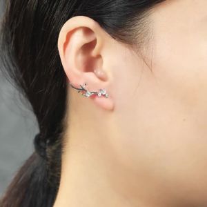 Huitan Antler Elk Earrings for Women Piercing Exquisite Female Clime Earrings Daily Wear Party Temperament Sweet Jewelry