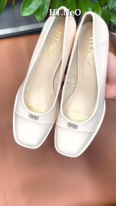 ( MẪU MỚI ) Giày Cao Gót Nữ Đế Đúp HT.NeO Da Êm Mềm Nhập khẩu Cao Cấp Thiết Kế Mũi Tròn Gót Vuông Cao 10cm Kiểu dáng Classic Sang Trọng Lịch Thiệp