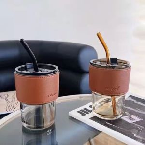 แก้วกาแฟสไตล์มินิมอล แก้วใส่น้ำ 400ml แก้วใส่กาแฟ พร้อมหลอดแก้ว ฝาปิด ปลอกหนังกันร้อน พกพาสะดวก ต้องมี