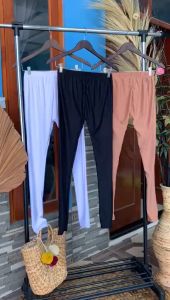 Celana Legging Panjang Wanita: Pilihan Terbaik untuk Aktivitas Harian