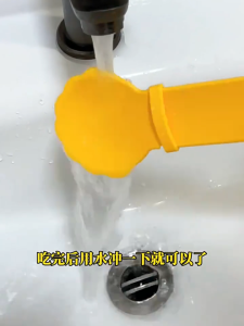 อาหารแมว Feeder ช้อนอาหารแมว Squeeze Spoon แบบพกพาสำหรับสัตว์เลี้ยง