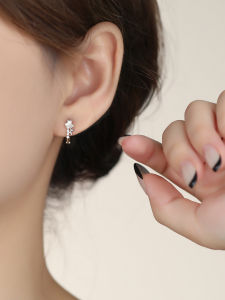 OUGUI | Unique Pearls Sterling Silver Butterfly Earrings