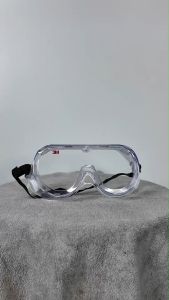 3M แว่นตานิรภัย แว่นตาป้องกันสารเคมี 1621