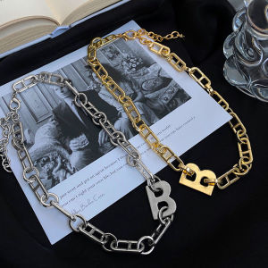 สร้อยคอแฟชั่นสุดเท่รูปตัวอักษร B สำหรับผู้หญิงสร้อยคอโช้คเกอร์คอสายโซ่หนาทันสมัยเรียบง่ายเครื่องเพชรเครื่องประดับของขวัญใหม่