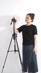 Chân đế máy ảnhTripod WEIFENG WT-3520 hợp kim nhôm chắc chắn tặng kèm remote và kẹp điện thoại