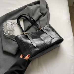 Retro Fashion Minimalism Handbag for Women 2024 New Arrival Trendy Womens Shoulder Underarm Bag Work Clothing Easy Matching Tote Bag