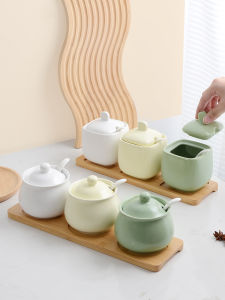 ชุดขวดเกลือและเครื่องปรุงรสเซรามิกสไตล์ยุโรปเหนือ 4 ชิ้น ดีไซน์สร้างสรรค์ สวยงาม สำหรับใช้ในครัว