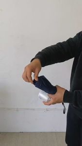 Penutup Payung Plastik Ditarik Non-Tetes Payung Waterproof Cover Penutup Payung Mobil