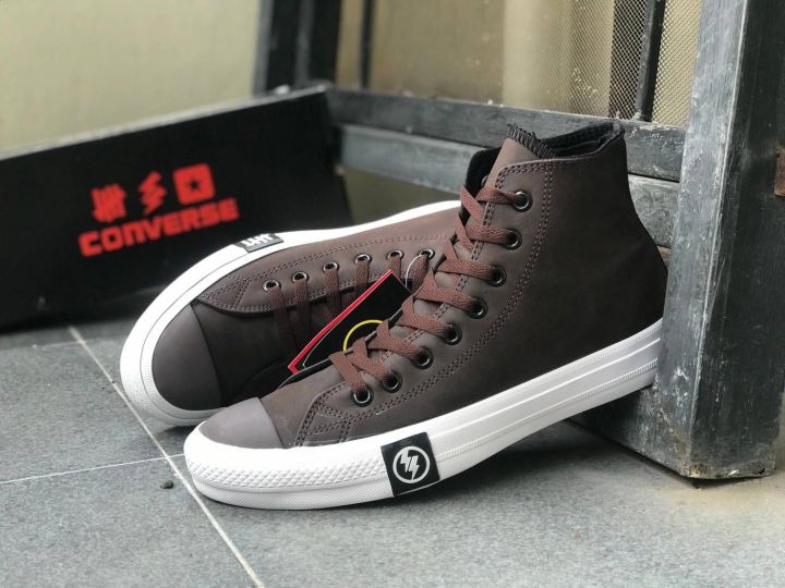 Sepatu all outlet star converse kulit