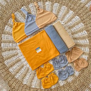 Seri Kunyit Polos - 3 PCS Bedong + 3 SET Topi Kupluk Sarung lengan dan Sarung Kaki SARTAKI Paket Hemat 12 PCS Perlengkapan Lahiran