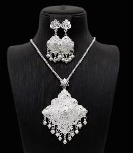 เจ้านาง ราคาถูกที่สุด - สร้อยคอโชกเกอร์ ขายปลีก-ส่ง สินค้าจัดส่งจากไทย