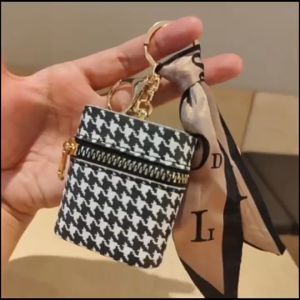 Bag Accesories Key Chain Headset Keychain Headphone Case Pu Leather Bag Headset Case Earphone Case Wireless Earbud Cases