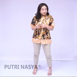 Putri Nasya Blouse Batik Big Size Wanita Atasan Batik Jumbo Lengkap M-L-XL-2L-3L-4L-5L-6L-7L Model Blus Jumbo Seragam Batik / Atasan Formal Bahan Katun Kerja Kantor Wanita / Pakaian Batik Wanita Kekinian Super Big LD 140 / Baju Batik Terbaru Model Terkini