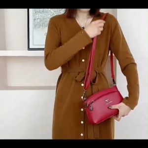 กระเป๋าผู้หญิง กระเป๋าสะพายผญ กระเป๋าถือ กระเป๋าหนังแท้ กระเป๋าแฟชั่น ปังกระเป๋าแม่เนื้อ หนังแท้