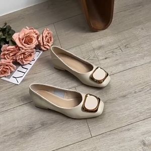 Square Toe Heels for Women: 2 Inch Flower & Beige Fashion Block Heels