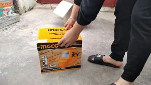 Mặt nạ hàn tự động INGCO AHM006 Mặt nạ hàn Vùng quan sát 100x49mm Lớp quang học: 1/1/1/2 Trạng thái ánh sáng DIN 4 cảm biến vòng cung 2