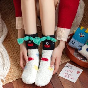 Tất Nữ Chất Liệu Lông San Hô Cao Đến Giữa Bắp Chân Mùa Thu Đông Dày Dặn Thêu Hoạt Hình Dùng Để Ngủ Đi Trong Nhà Giáng Sinh