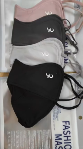 Khẩu Trang Vải Lụa Chống Nắng Mềm Mại Form Ôm Mặt Có Thể Tái Sử Dụng