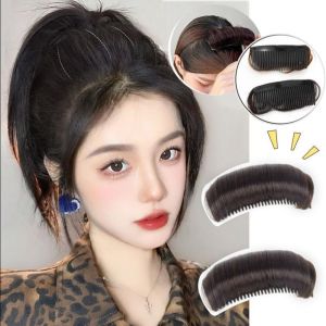 หมอนรองศรีษะของผู้หญิงผมปลอมหวีหนาและนุ่มเป็นธรรมชาติทั้งสองด้านมองไม่เห็นวิกผมลอนเพิ่มความสูง หมอนรองผมบนมือ 6.5 ครั้ง