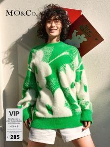 MO&Co. | Floral Feather Yarn Fluffy Thick Christmas Design Womens Sweater