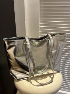 Korean Style Large Capacity Womens Tote Bag Fashionable Commuting Shopping Bag Soft PU Leather Zipper Closure Casual Handbag