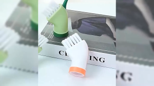 Bàn Chải Vệ Sinh Bình Nước Khoáng Đa Năng Sáng Tạo Khô ướt Bàn chải làm sạch kép