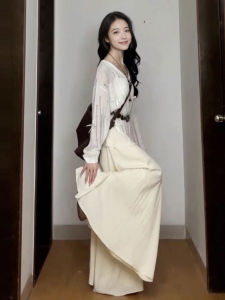 Early Autumn Korean Style Womens Knitted Dress Pants Set Hollow out Casual Fashion Sweet High Waist A-Line Skirt V-Neck