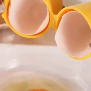 Satu Keluarga Pembuka Cangkang Telur Model Tekan C1418 Egg Cracker Opener Stainless Pembuka Kulit