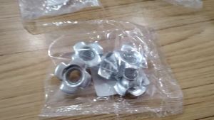 Thép Carbon T-Nut Cho Đồ Nội Thất Bằng Gỗ Phần Cứng Bốn Móng Vuốt Mù Chèn Tee Nut M4-M10 Loa T-Nut Gói 5/10/25